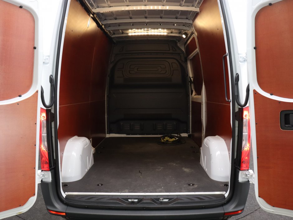 Mercedes-Benz eSprinter