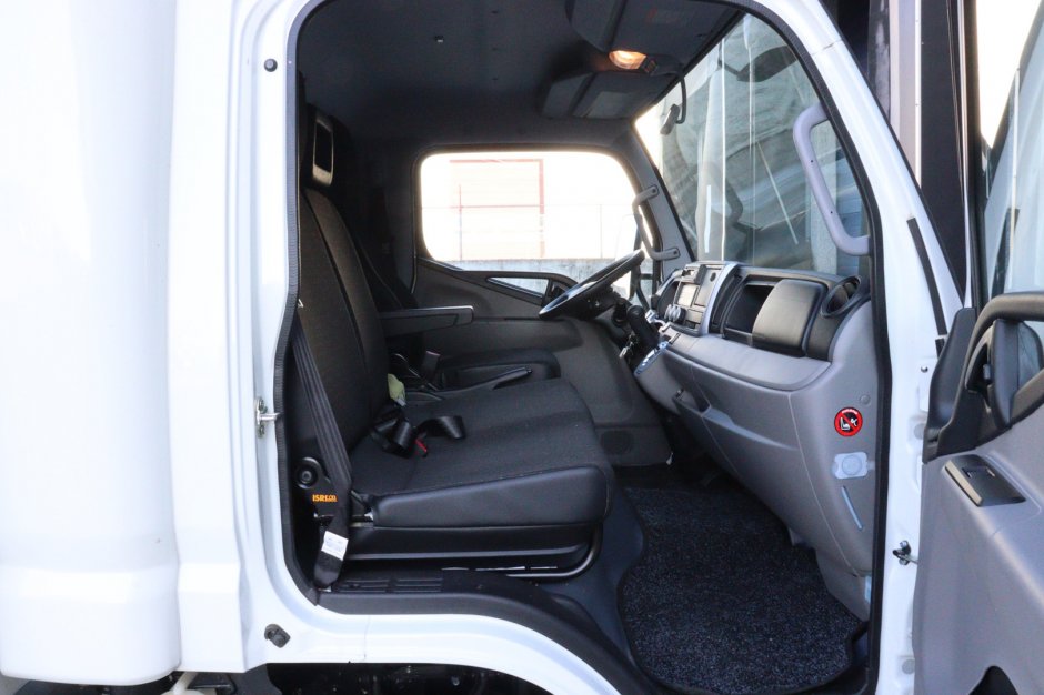 FUSO Canter